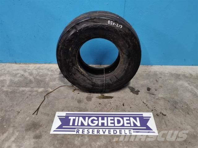  14 11L-14 Tyres, wheels and rims