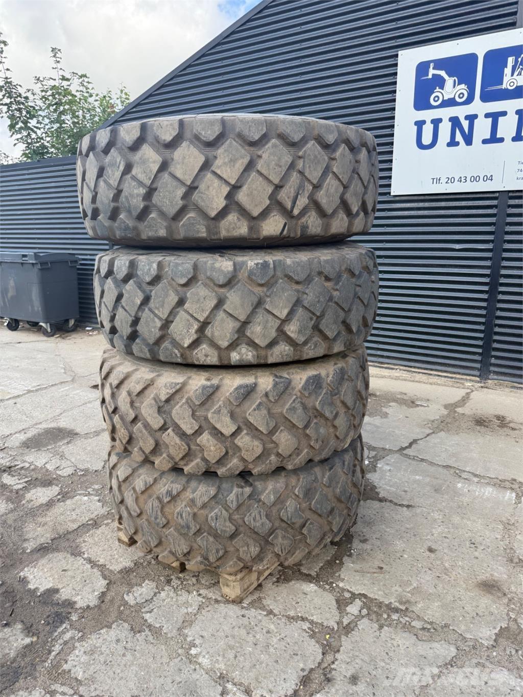  17.5-25 Pneus, Rodas e Jantes