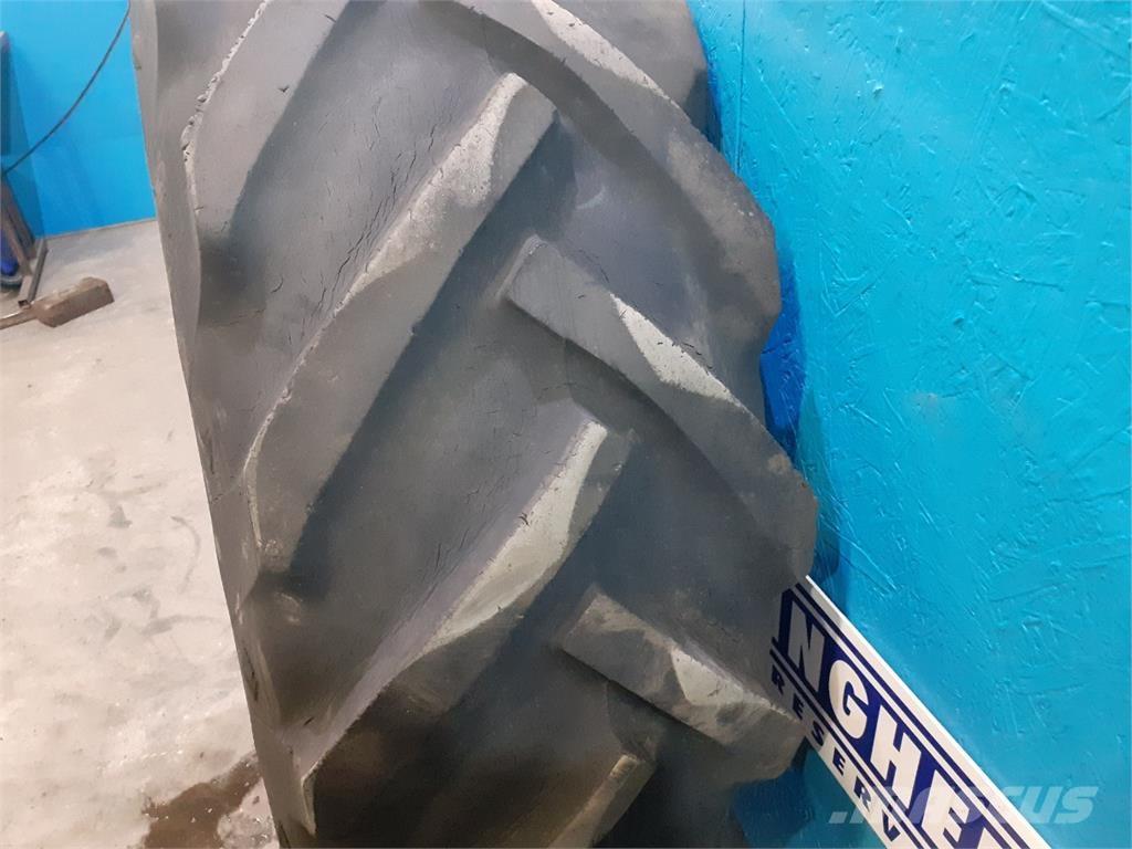  26 16.9/14-26 Pneus Agrícolas