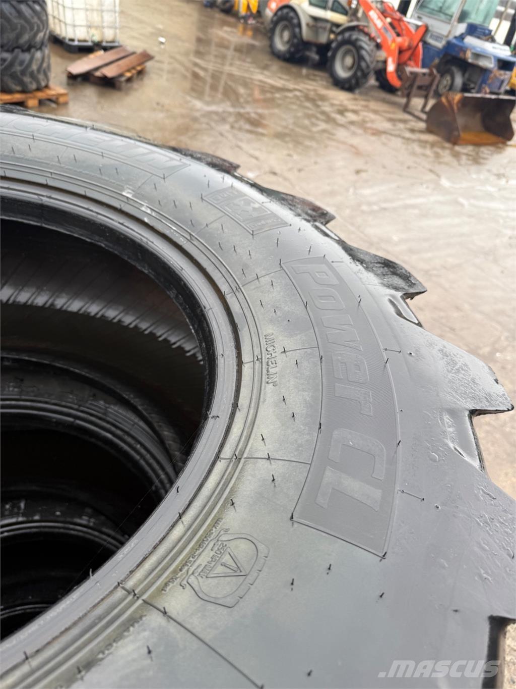  440/80-24 Pneus, Rodas e Jantes