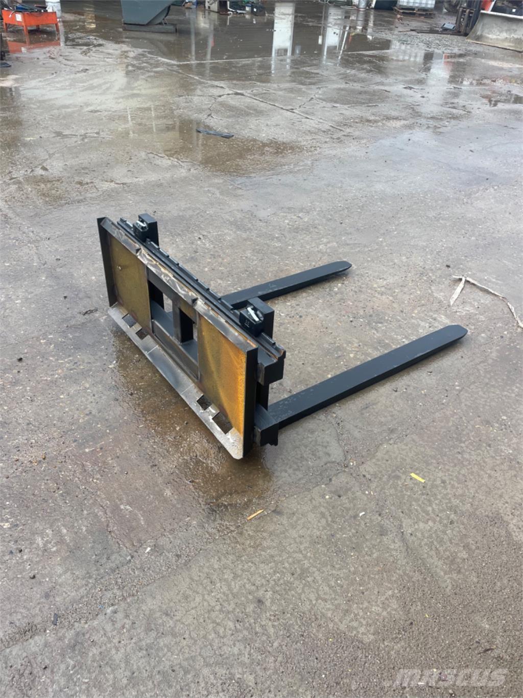 Bobcat Mustang Mini carregadoras