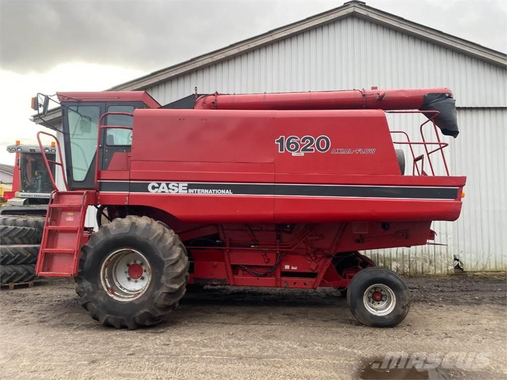 CASE 1620 Ceifeiras debulhadoras
