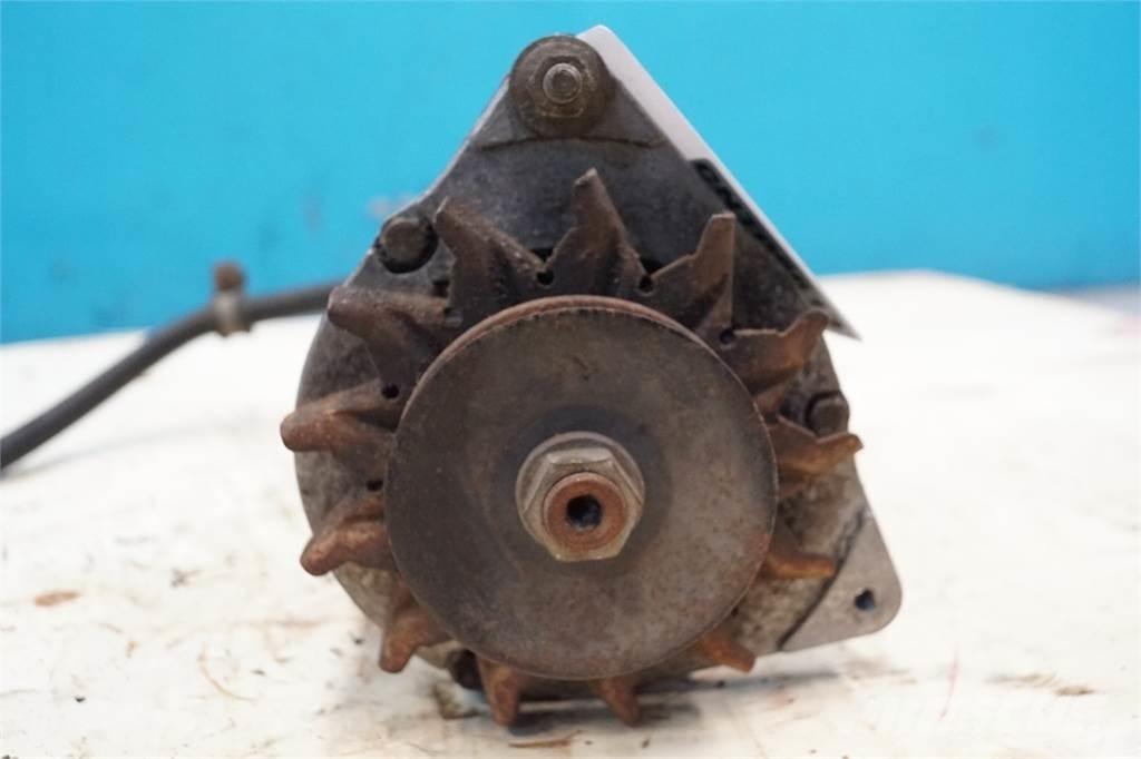CASE 1680 Electrónica