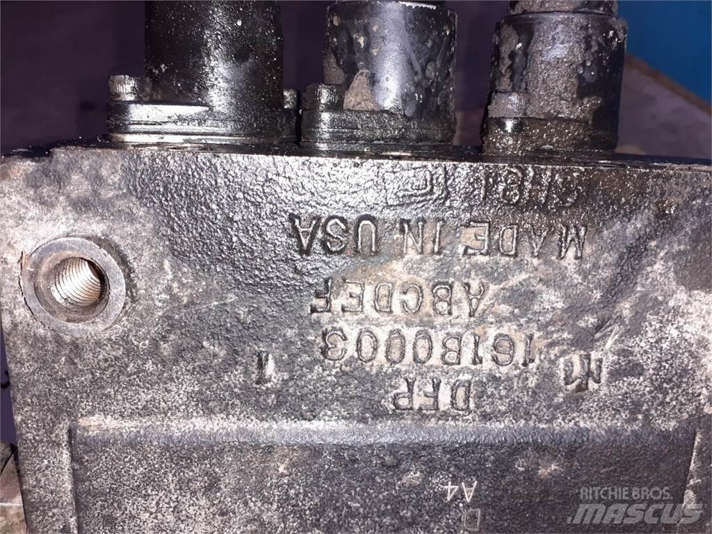 CASE 595 Hidráulica
