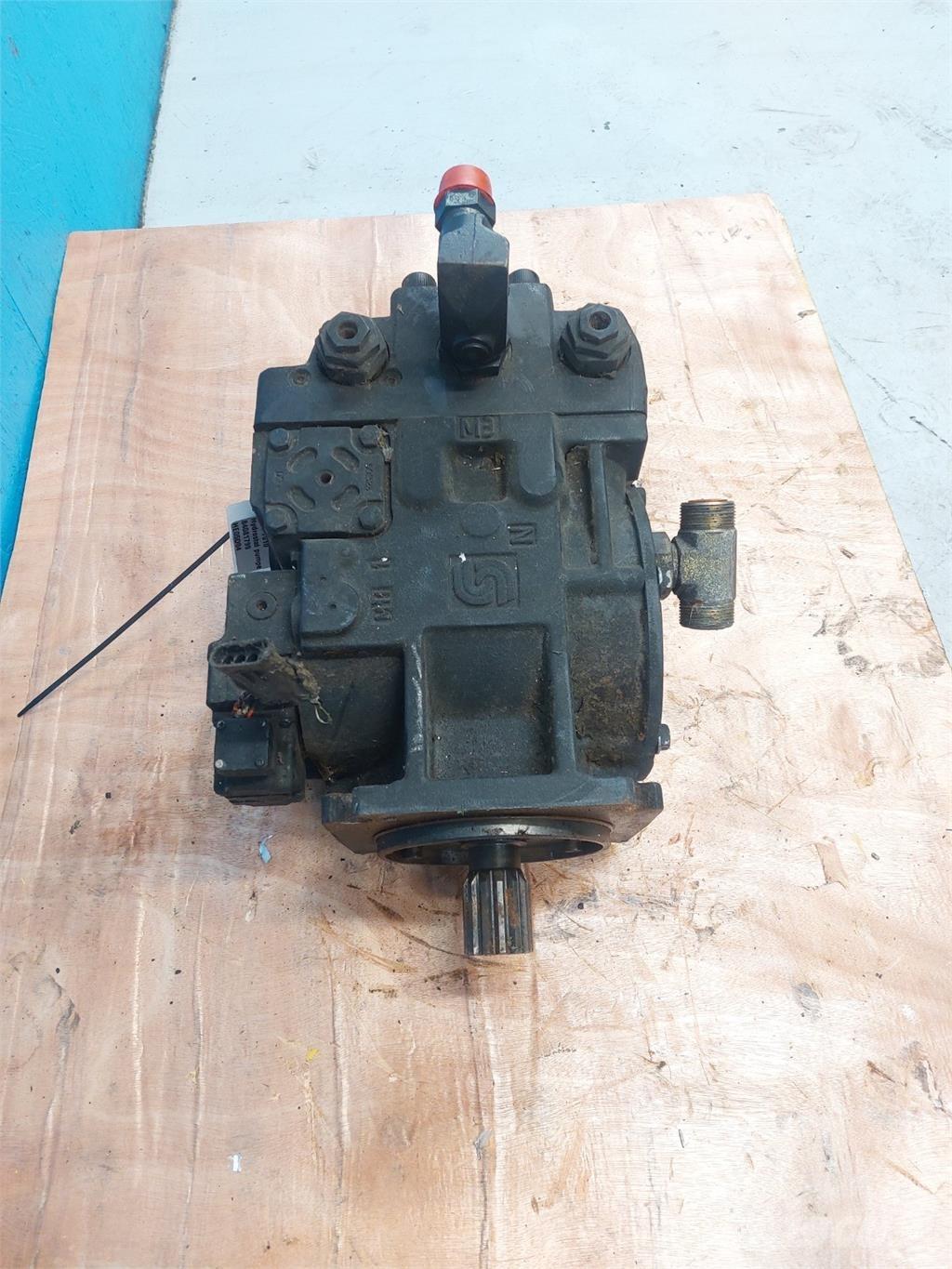 CASE 7010 Hidráulica