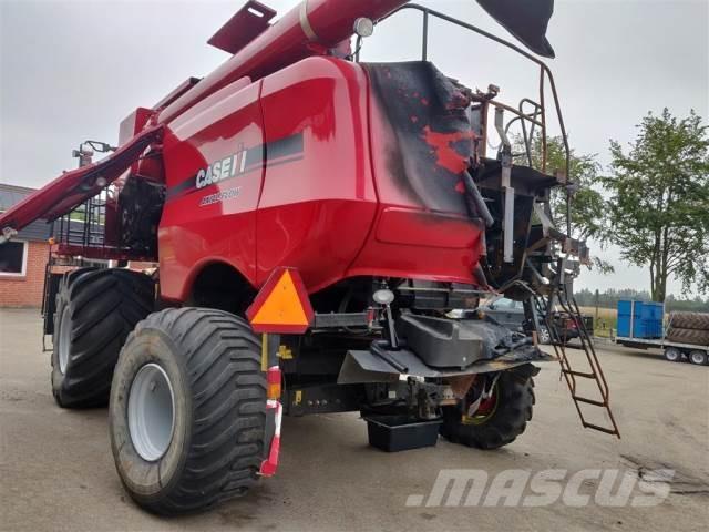 CASE 8010 Ceifeiras debulhadoras