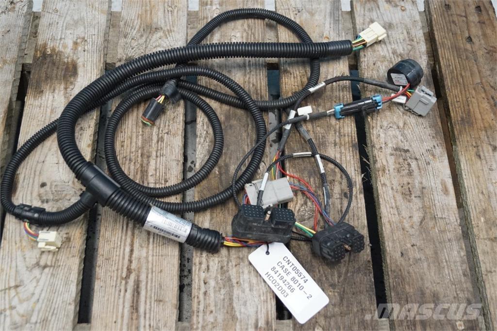 CASE 8010 Electrónica