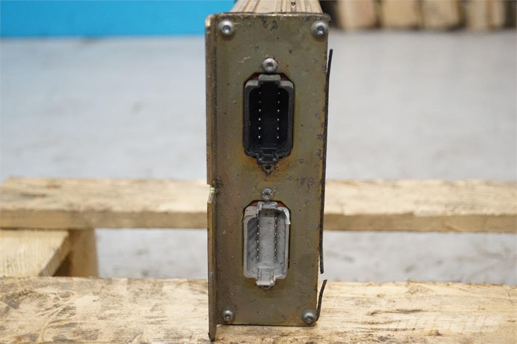 CASE 8010 Electrónica