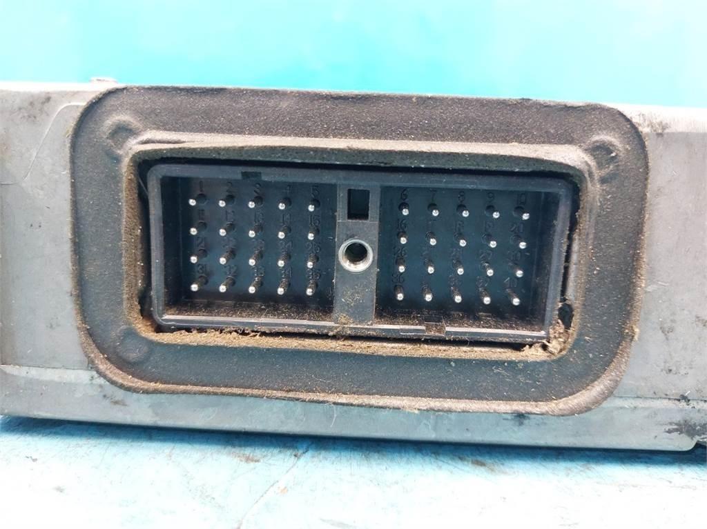 CASE 8010 AF Electrónica