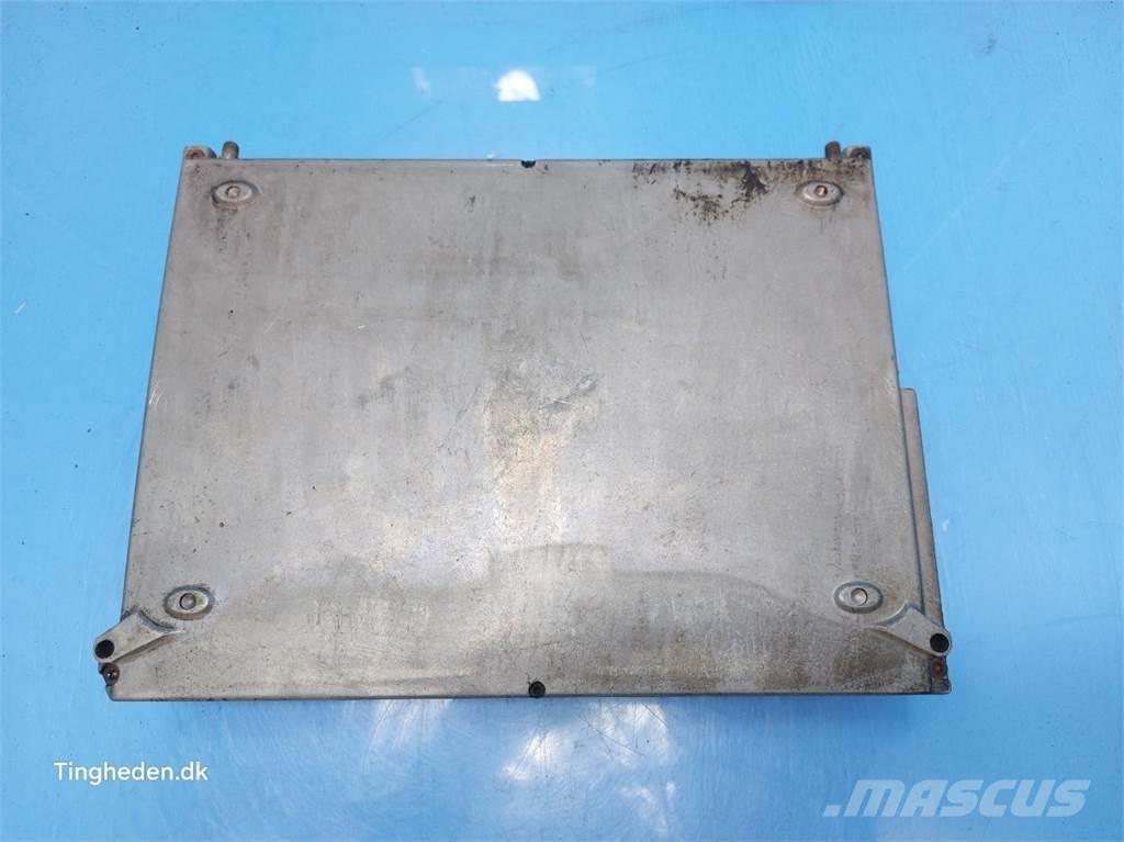 CASE 9120 Electrónica