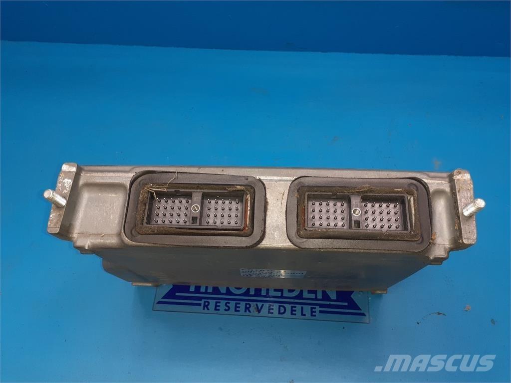 CASE 9230 Electrónica