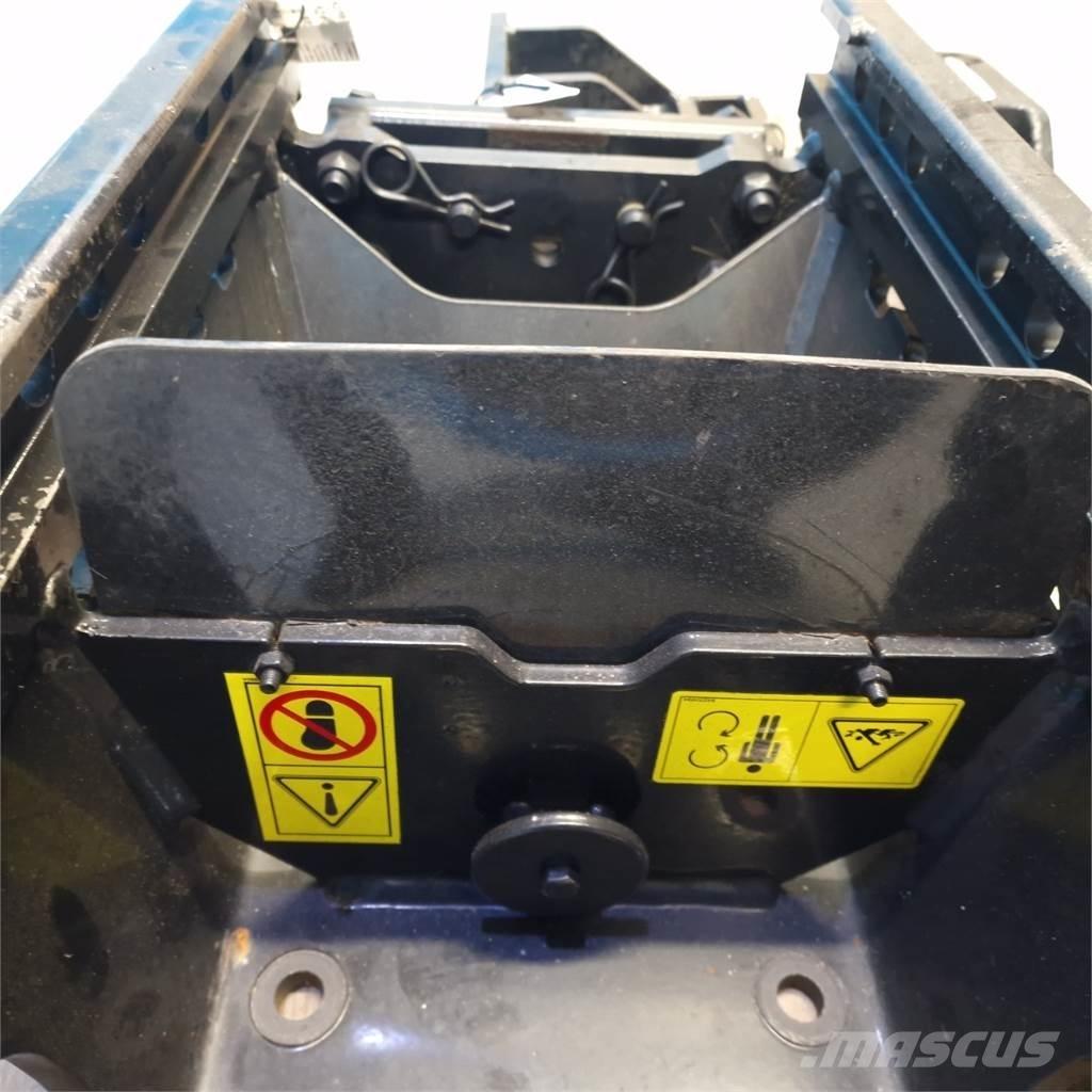 CASE Luxxum 120 Outros acessórios de tractores