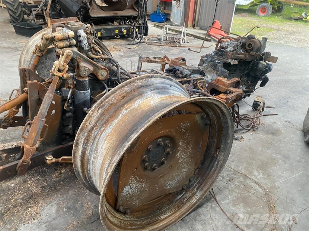 CASE Maxxum 115 Tratores Agrícolas usados