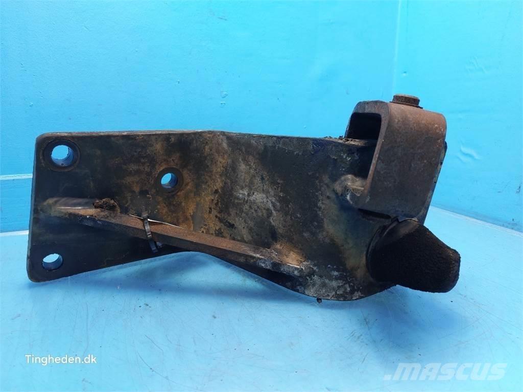 CASE Puma 185 Cabines e interior