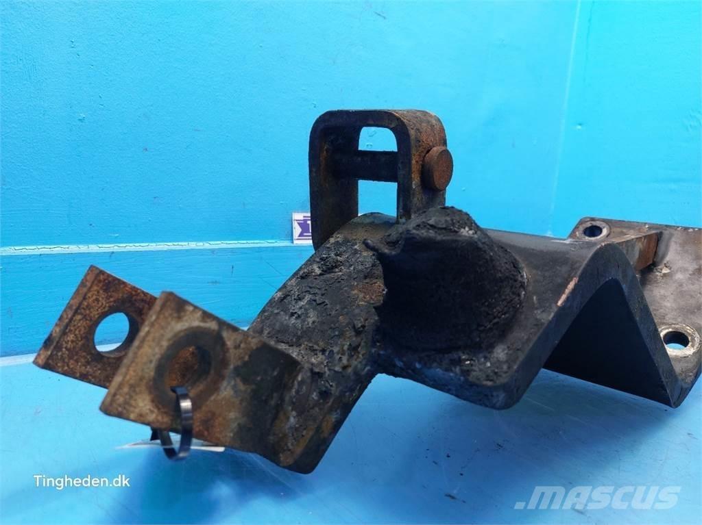 CASE Puma 185 Cabines e interior