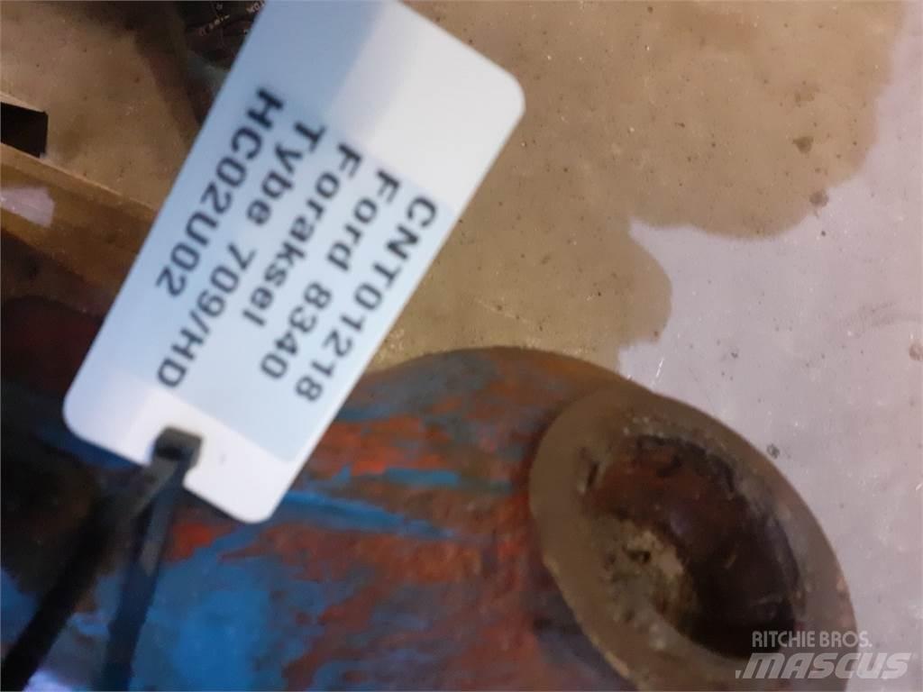 Ford 8340 Outros acessórios de tractores