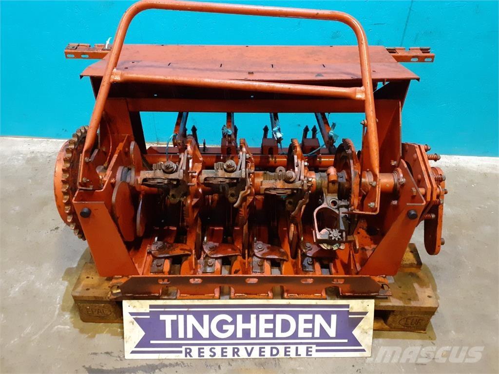 Hesston 4700 Outros equipamentos de forragem e ceifa