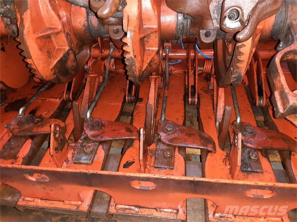 Hesston 4700 Outros equipamentos de forragem e ceifa