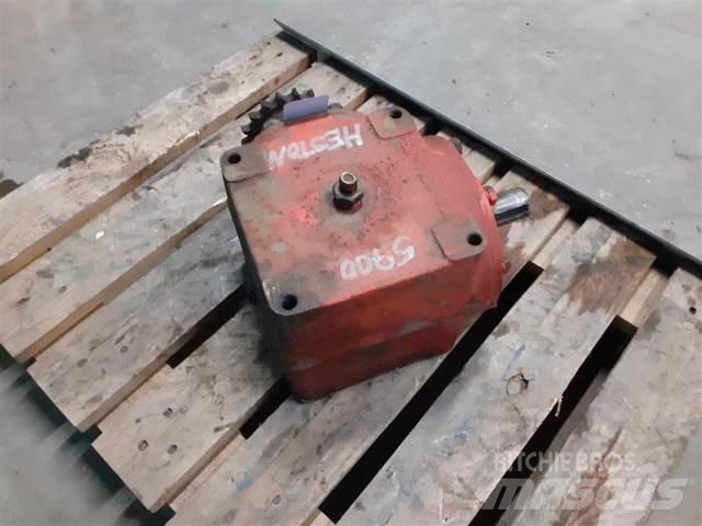 Hesston 5700 Transmissão