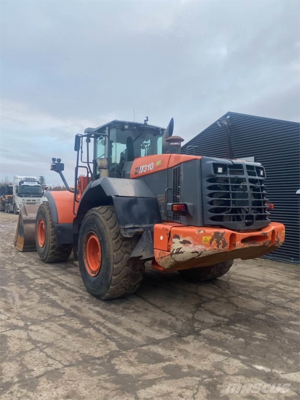 Hitachi ZW310 Pás carregadoras de rodas