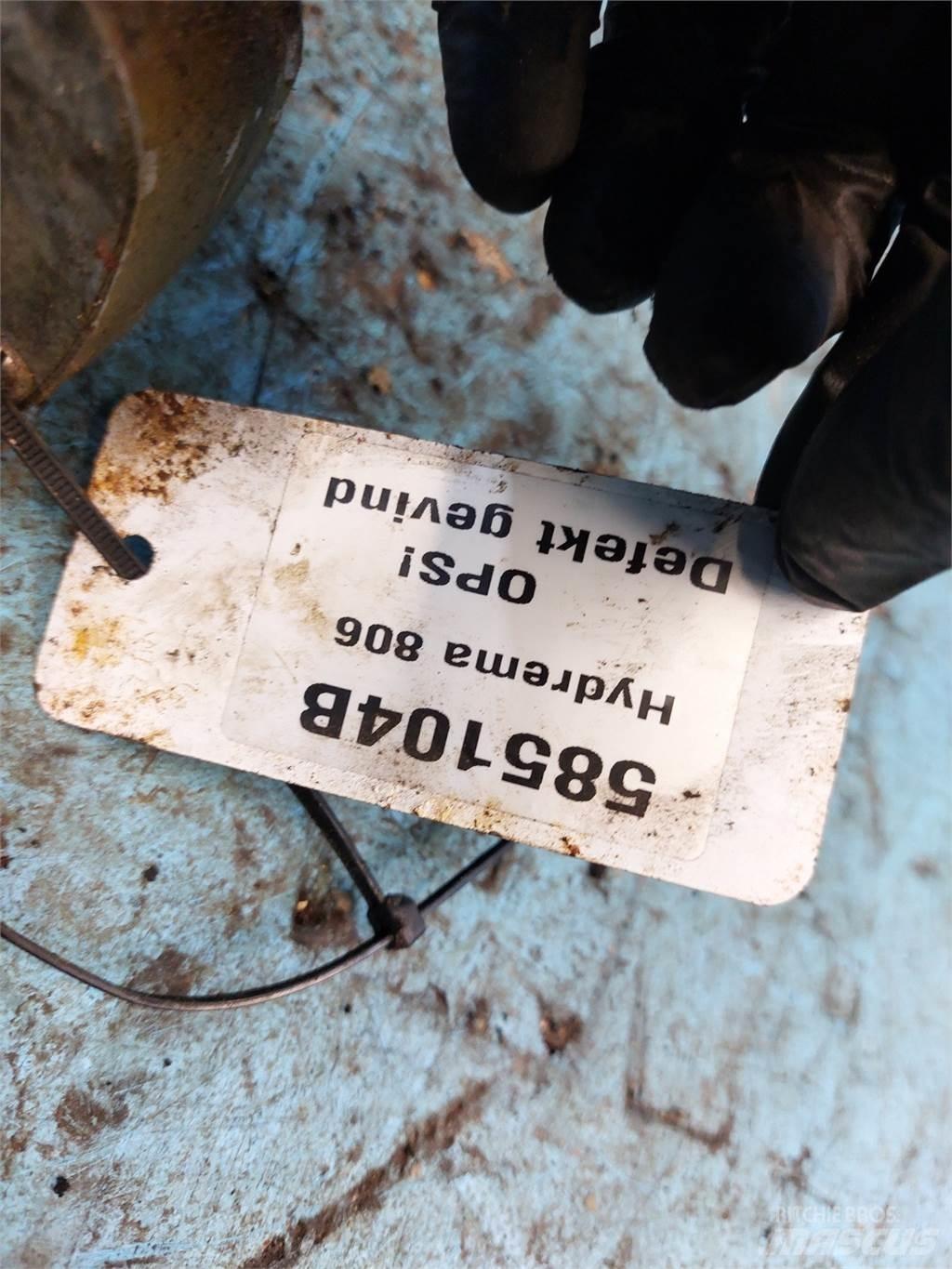 Hydrema 806 Electrónica