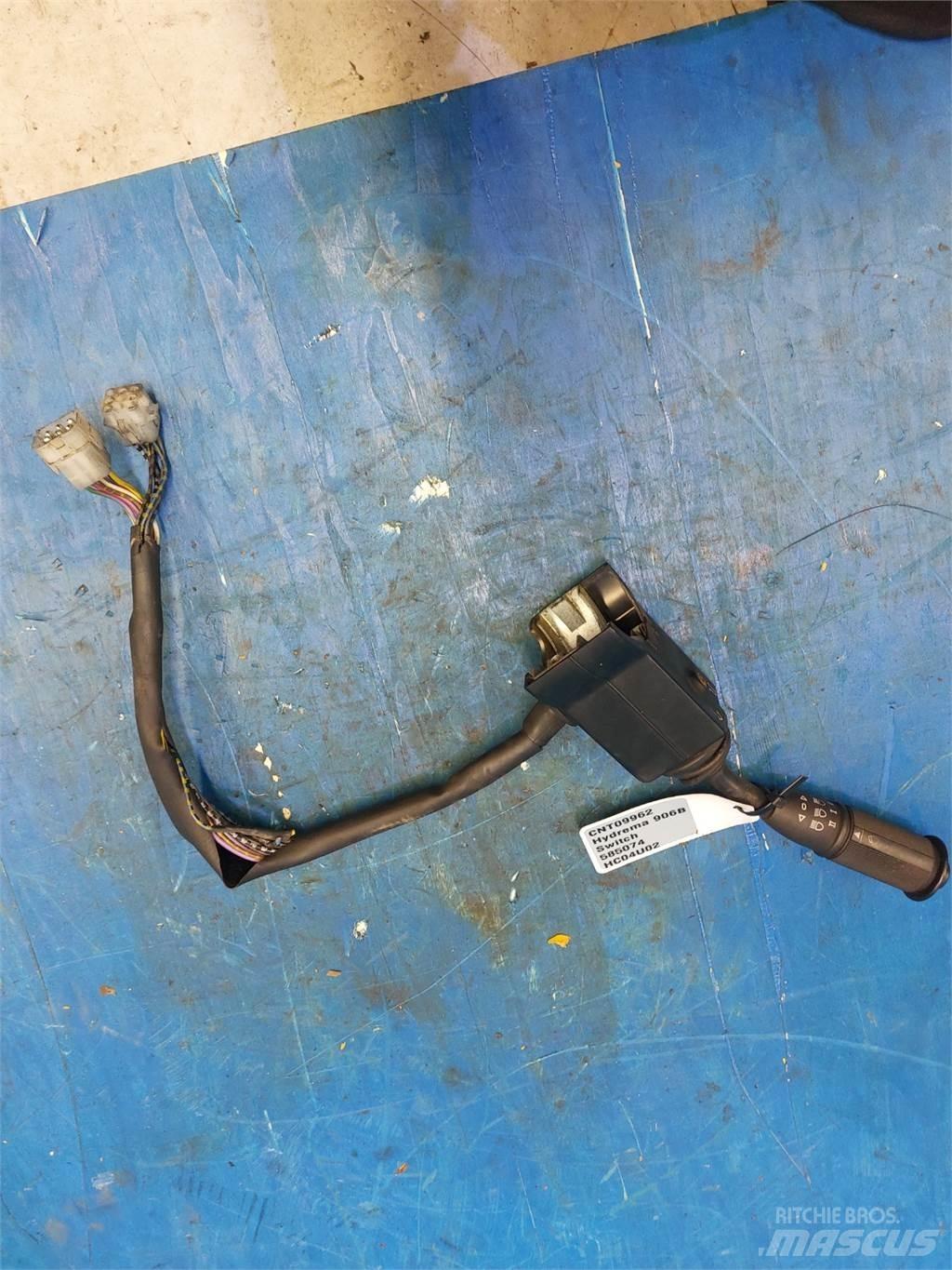 Hydrema 906B Electrónica