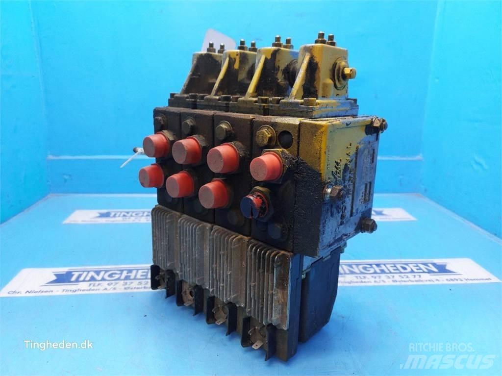 Hydrema 906B Hidráulica