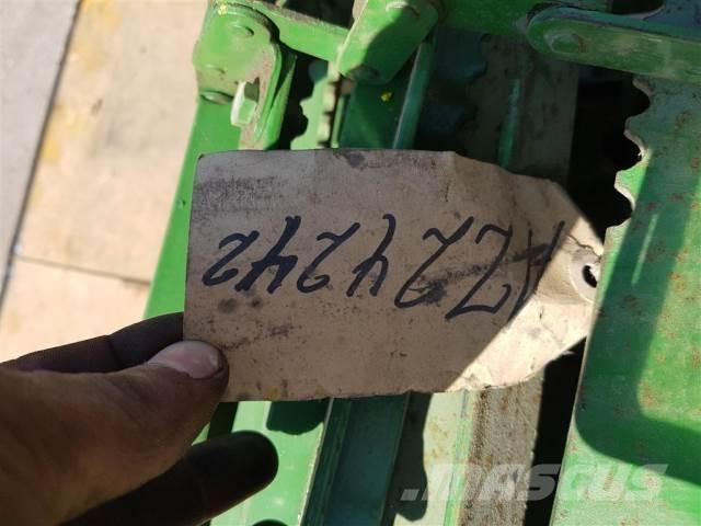 John Deere 1052 Acessórios de ceifeiras debulhadoras