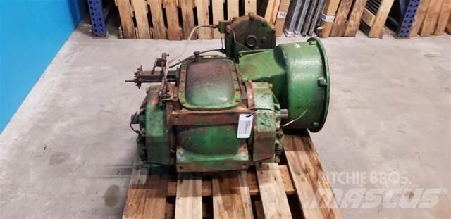 John Deere 1065 Transmissão