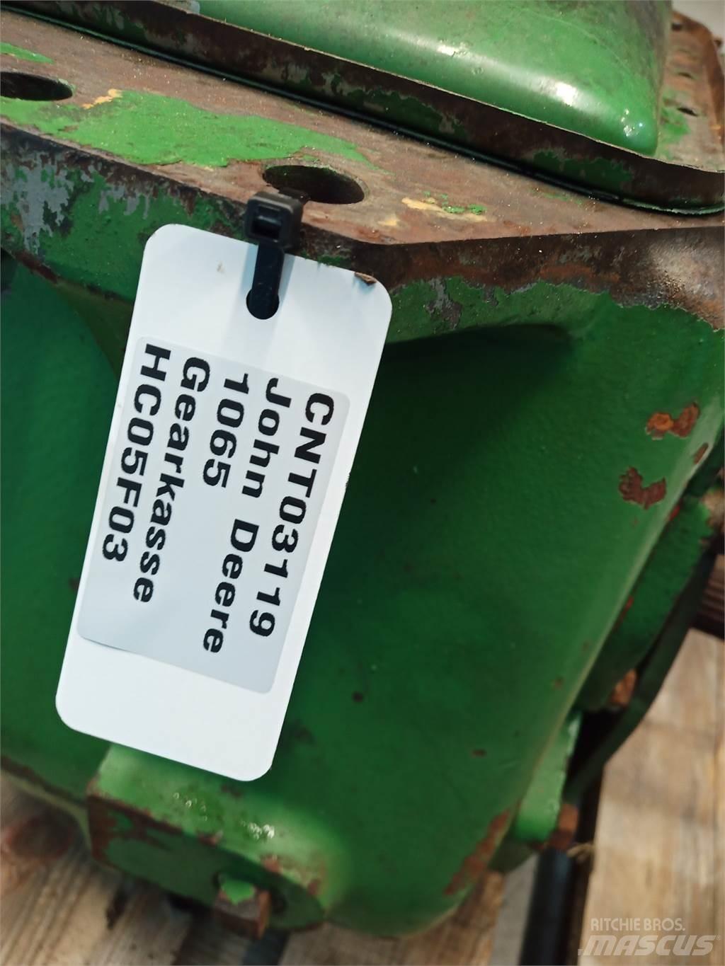 John Deere 1065 Transmissão