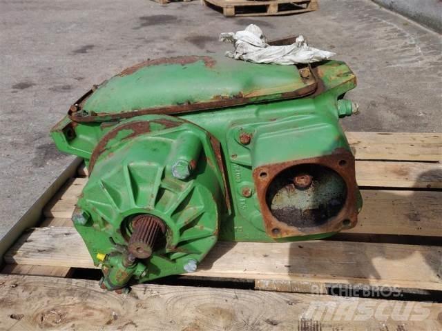 John Deere 1085 Transmissão