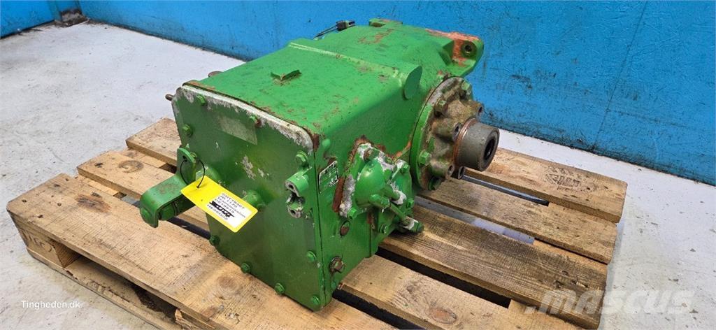John Deere 1170 Transmissão