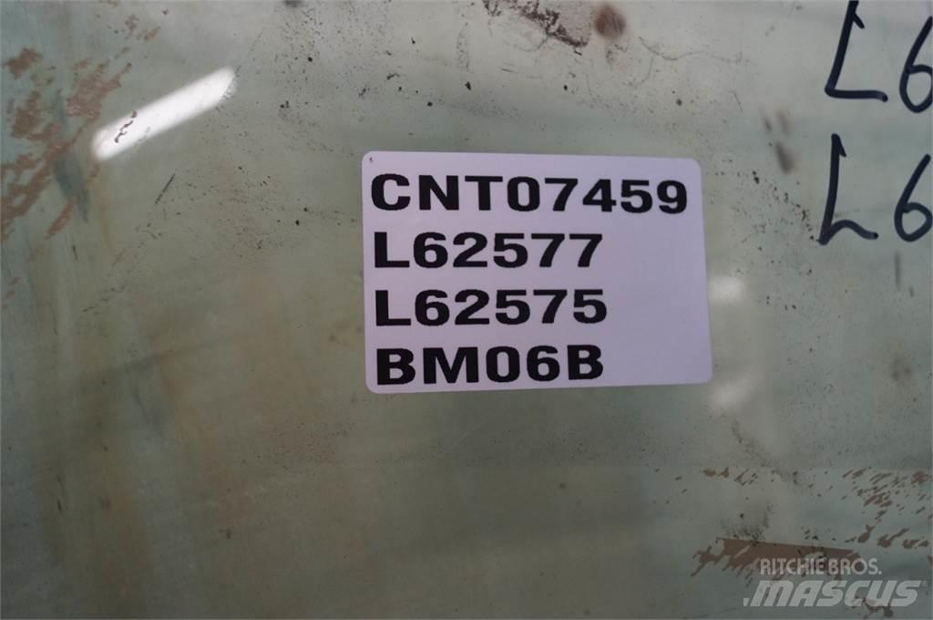 John Deere 2250 Cabines e interior