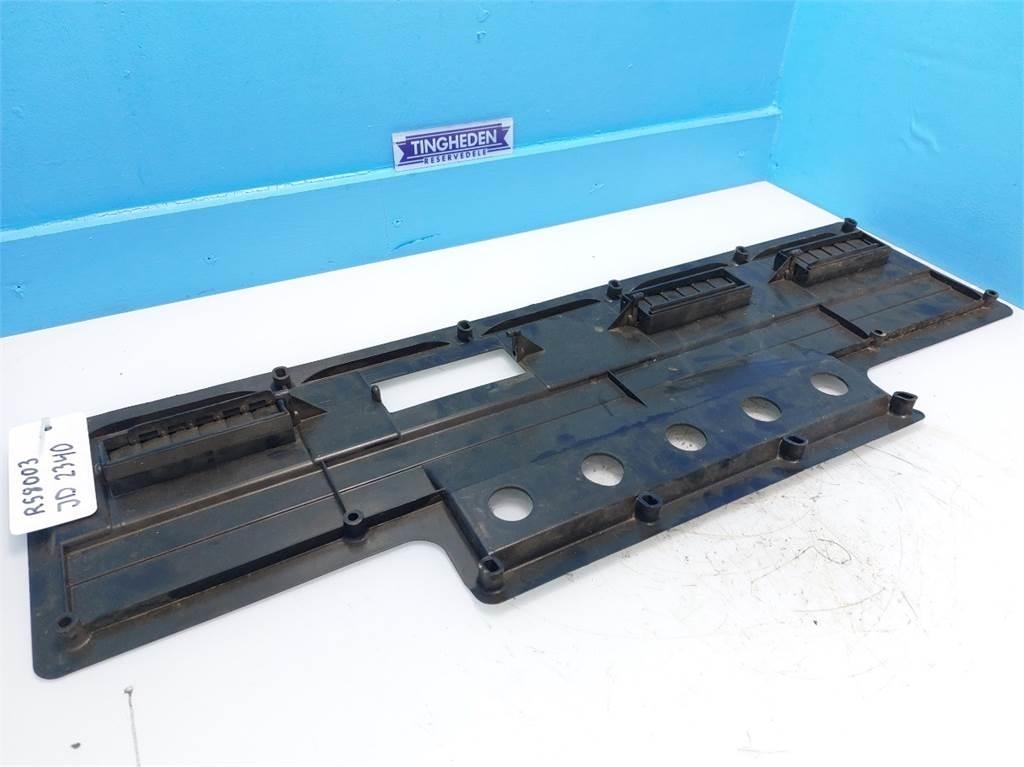 John Deere 2340 Cabines e interior