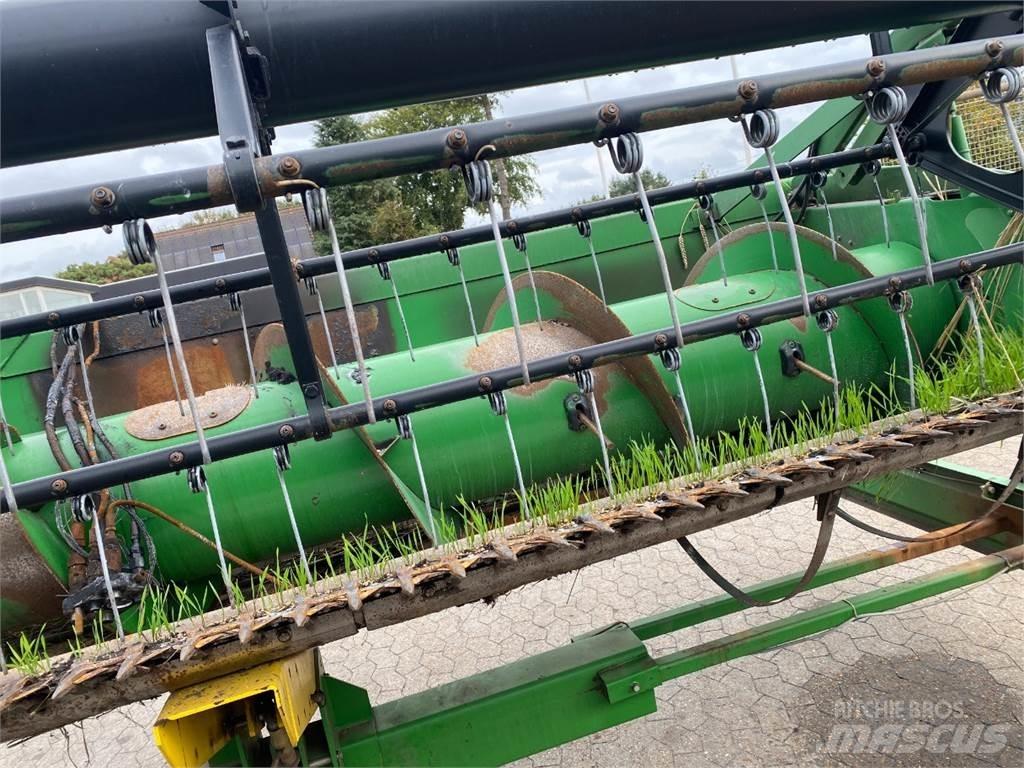 John Deere 25 Acessórios de ceifeiras debulhadoras
