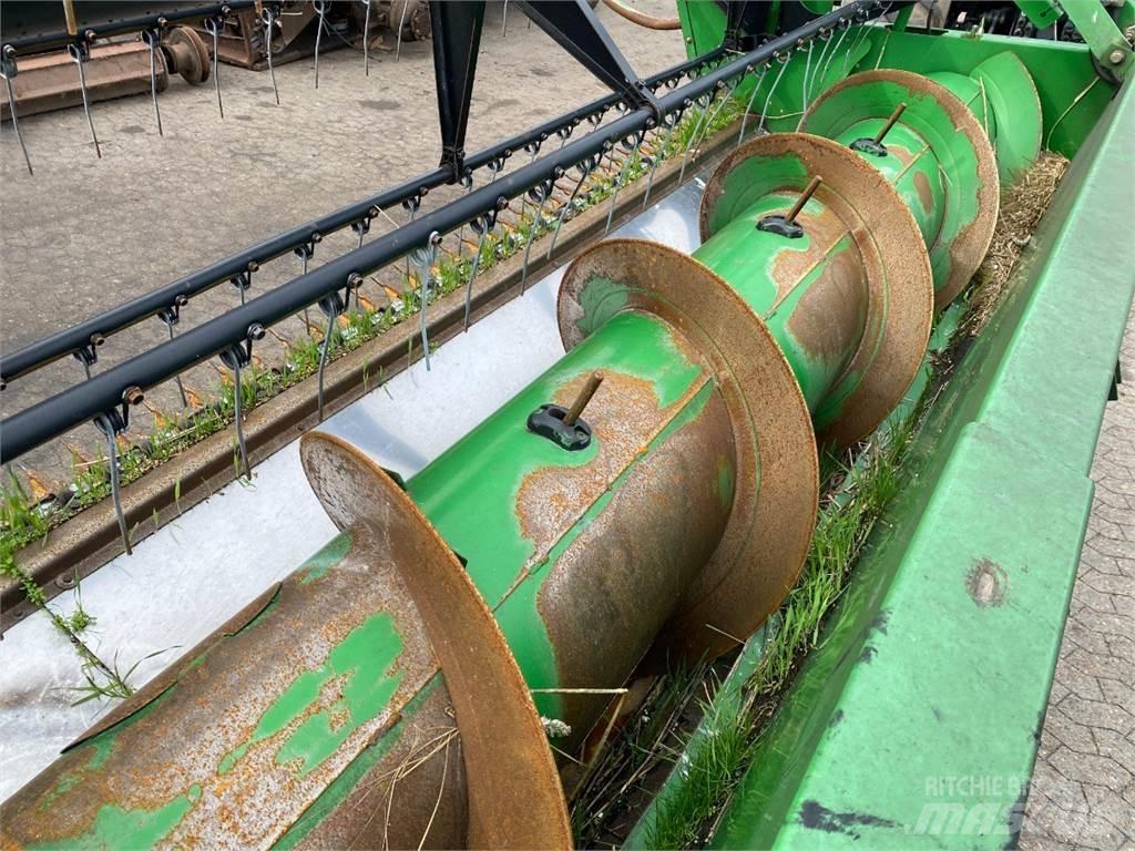 John Deere 25 Acessórios de ceifeiras debulhadoras
