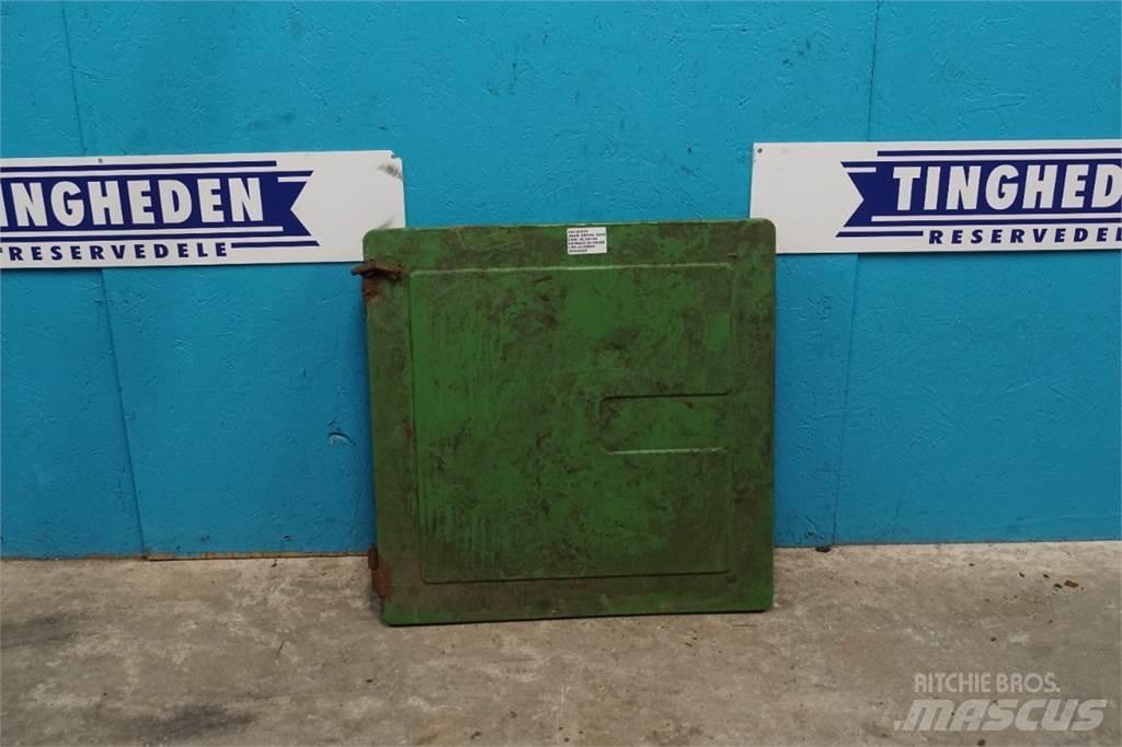 John Deere 3040 Cabines e interior
