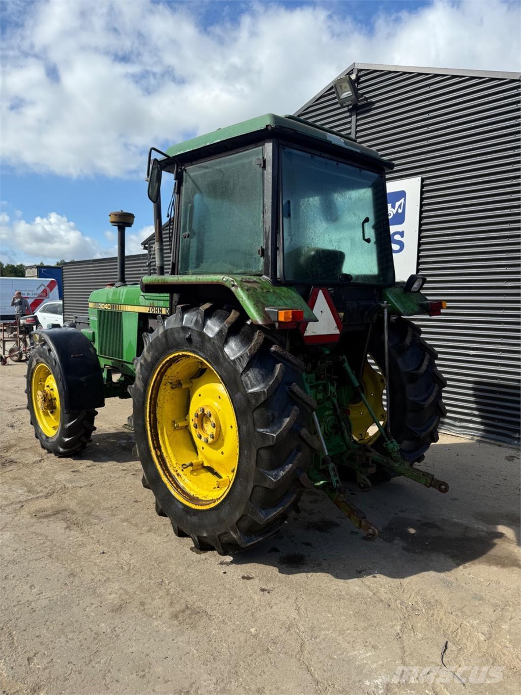 John Deere 3040 Tratores Agrícolas usados