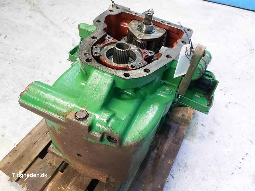 John Deere 4040S Transmissão