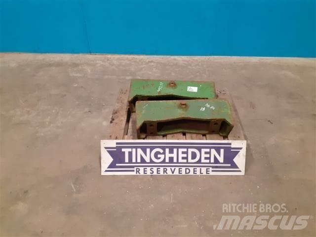 John Deere 4240 Pesos Frontais