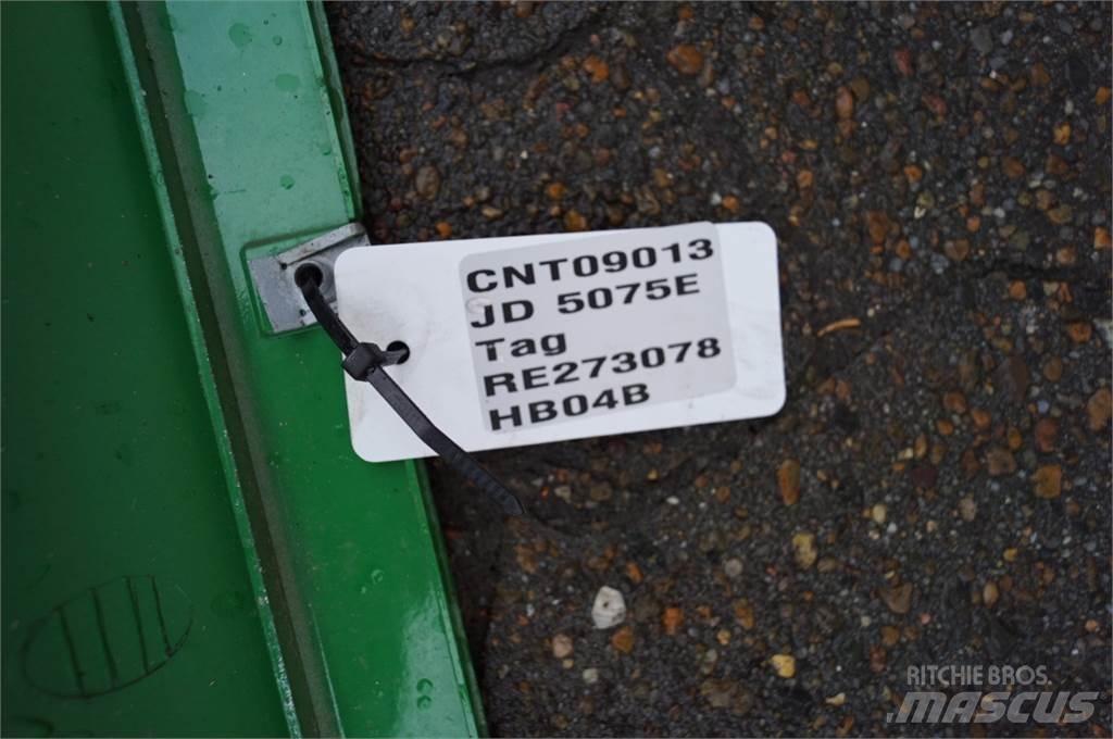 John Deere 5075E Cabines e interior