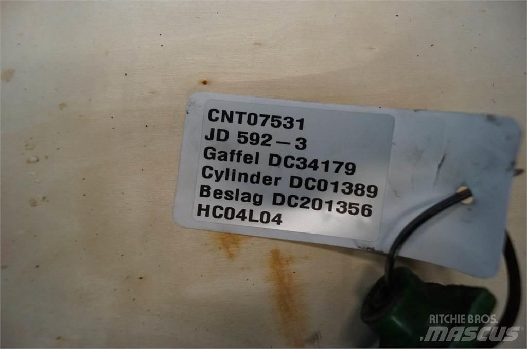 John Deere 592 Outros equipamentos de forragem e ceifa