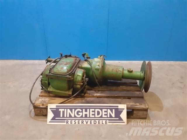 John Deere 955 Transmissão