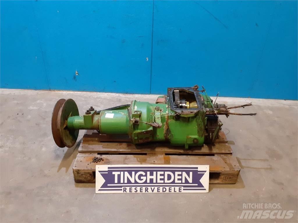 John Deere 955 Transmissão