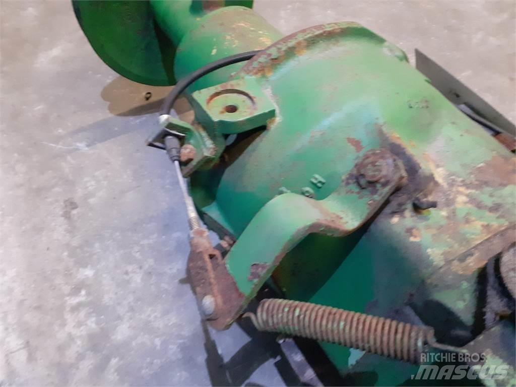 John Deere 955 Transmissão