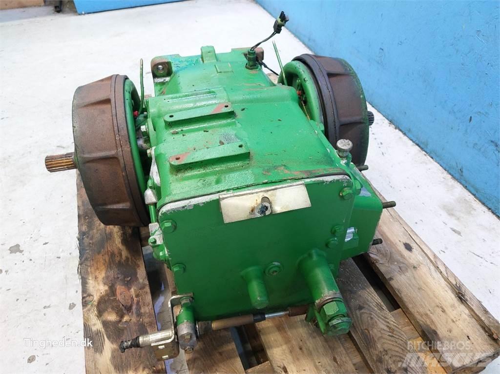 John Deere T660I Transmissão