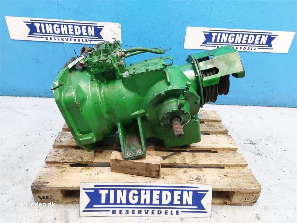 John Deere T660I Transmissão