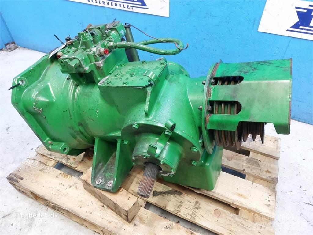 John Deere T660I Transmissão