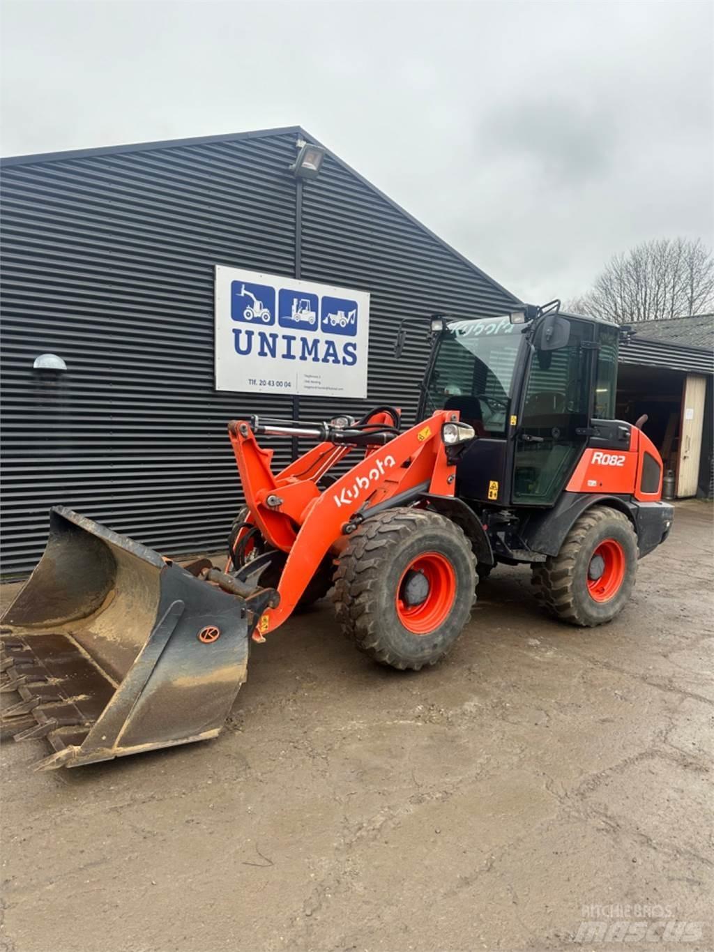 Kubota R082 Pás carregadoras de rodas