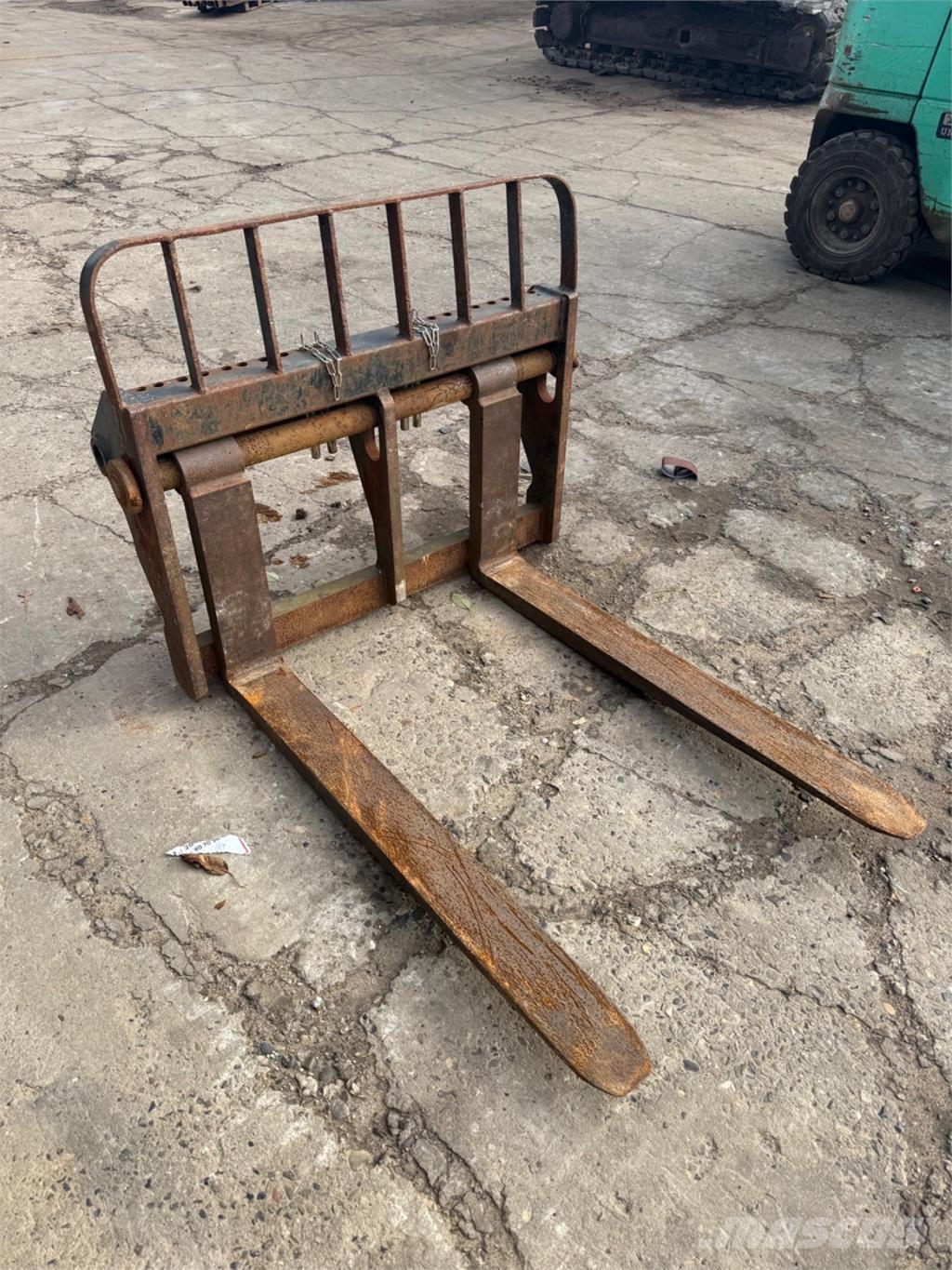 Manitou 4000kg Forquilhas